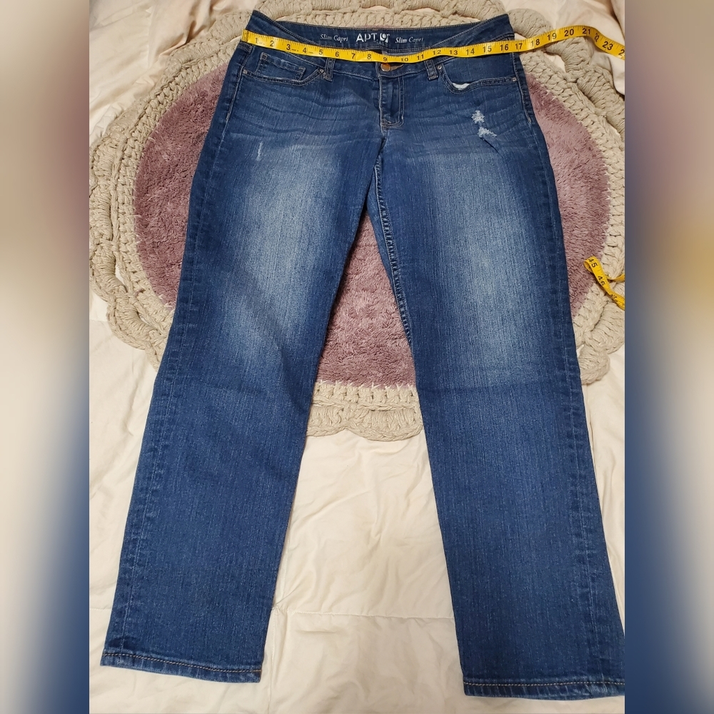 Apt 9 Slim Capri size 10